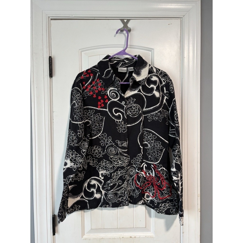 CHICOS SHIRT TOP BUTTON DOWN Black floral RARE! Size 2